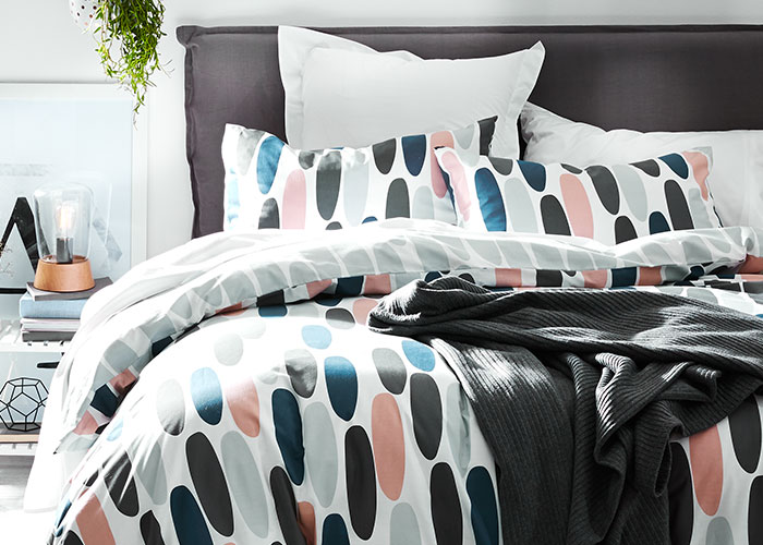 Pebbles QB quilt cover set.