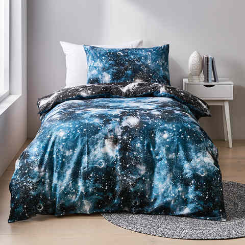 planet quilt cover