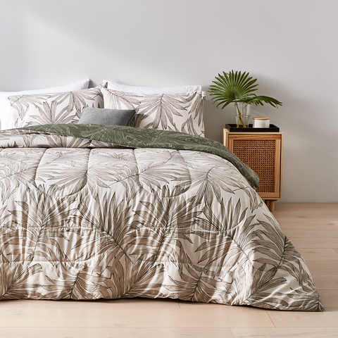 Liana Reversible Comforter Set King Bed, What Size Comforter For King Bed